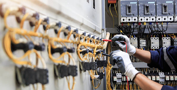 Professional Electrician technician working in Centreville, IL
